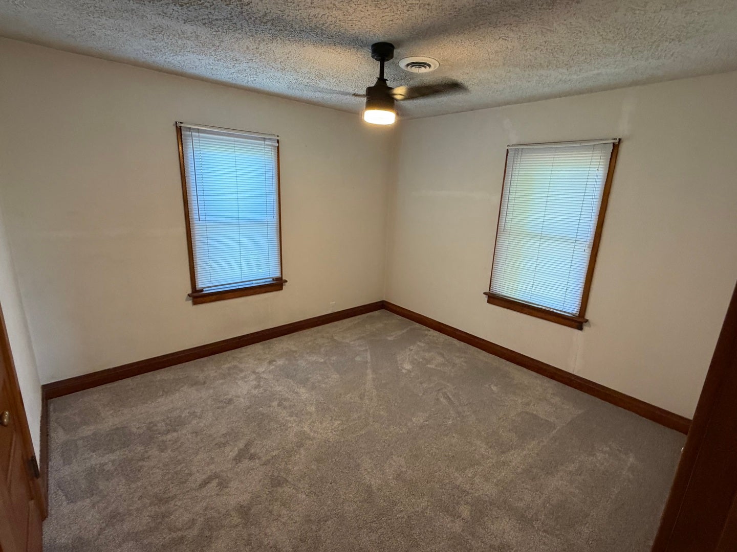 4312 Bell Road, Minooka, IL 60447 4312 Bell Road, Minooka, IL 60447