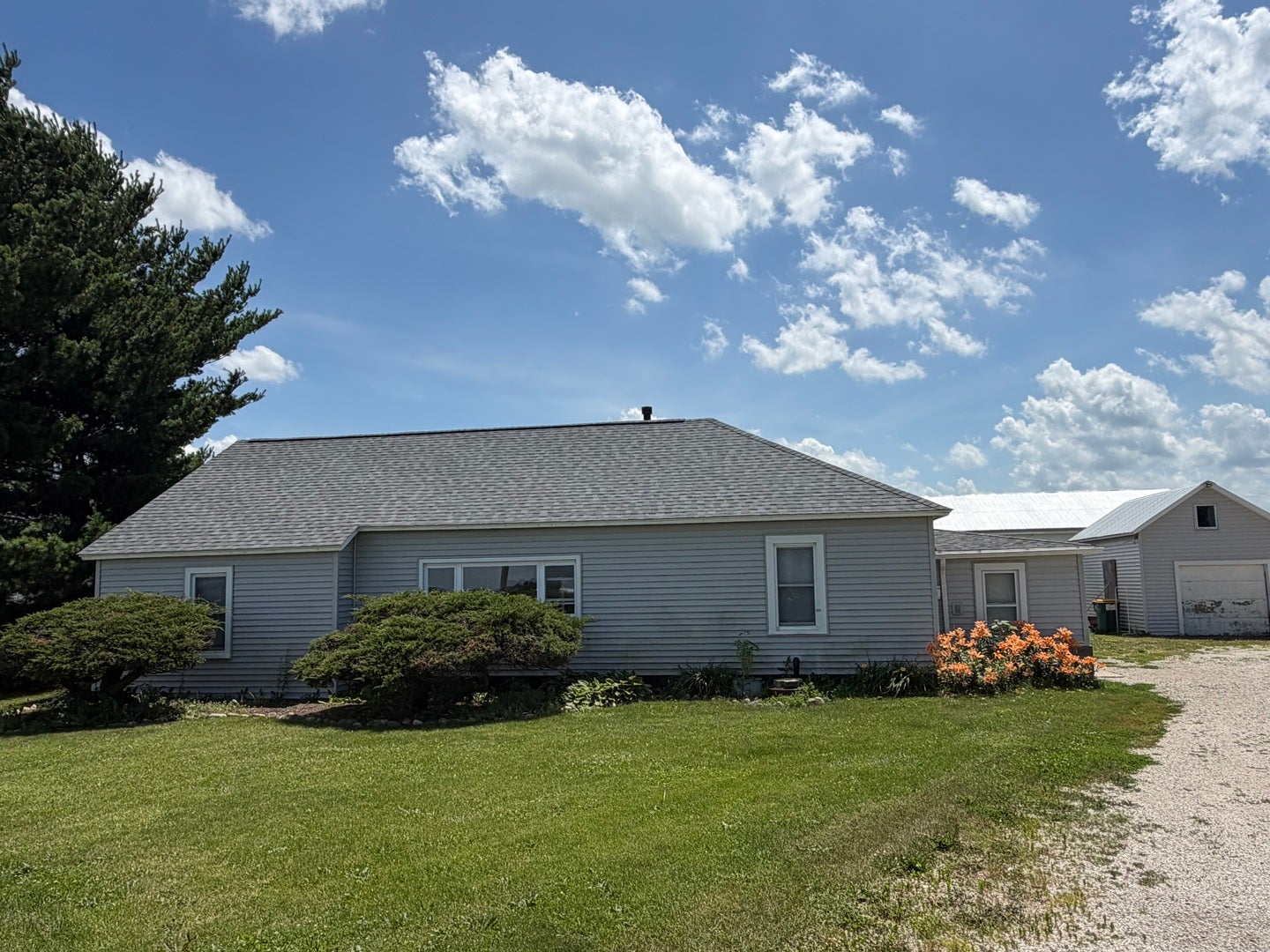 4312 Bell Road, Minooka, IL 60447 4312 Bell Road, Minooka, IL 60447
