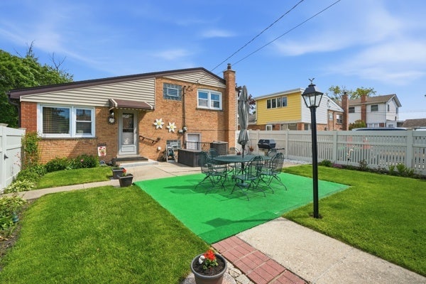 6933 176th Street, Tinley Park, IL 60477