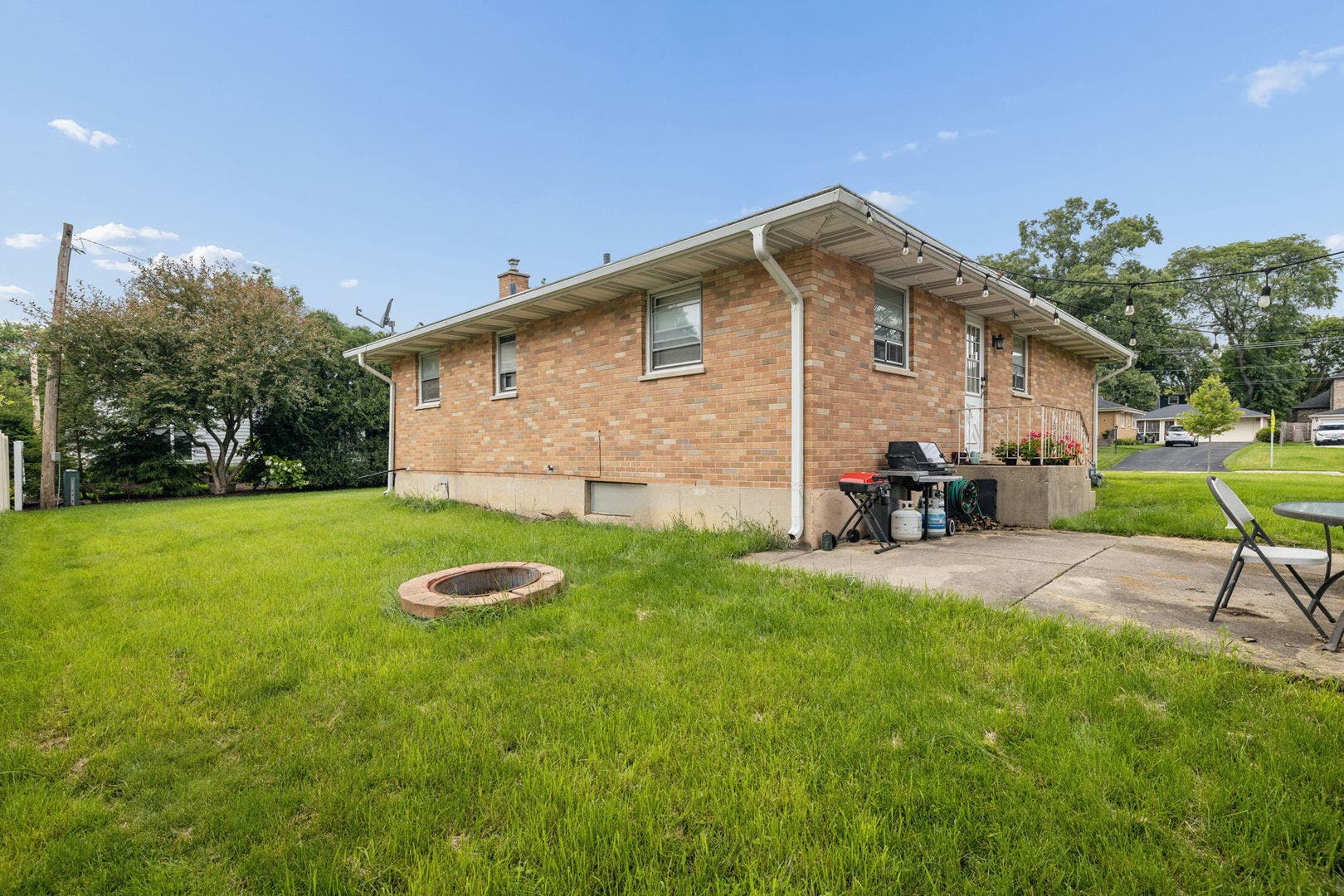 237 Chicago Avenue, Downers Grove, IL 60515