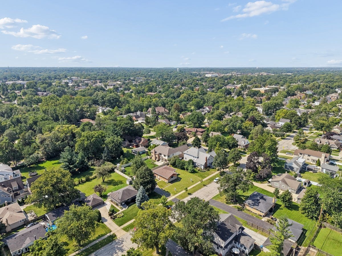 237 Chicago Avenue, Downers Grove, IL 60515