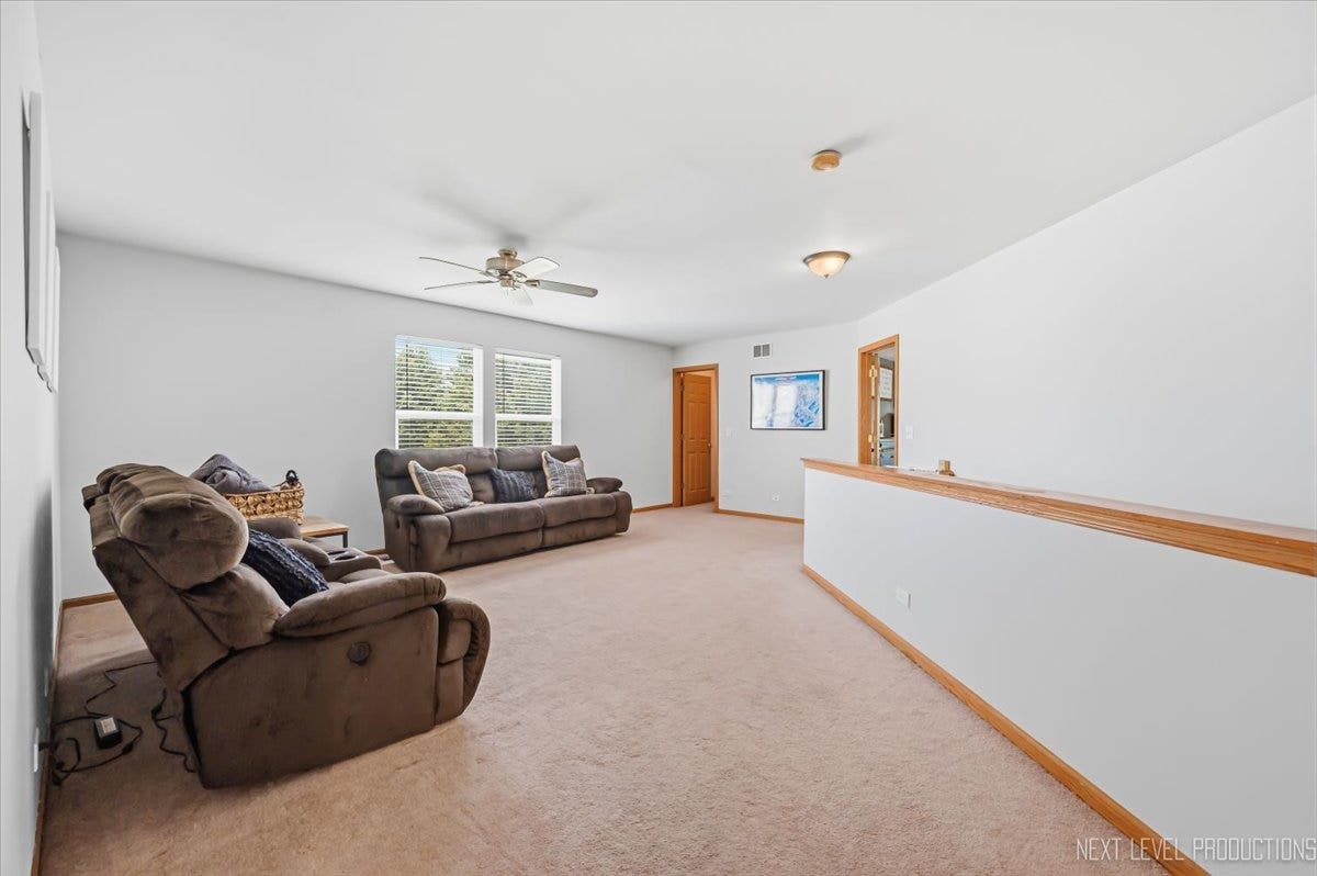 2416 Mckenzie Court, Aurora, IL 60503