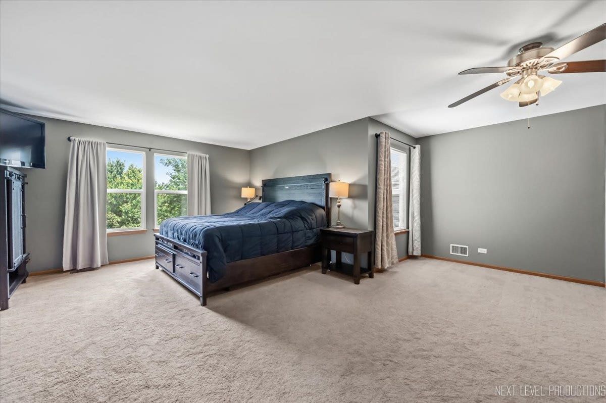 2416 Mckenzie Court, Aurora, IL 60503