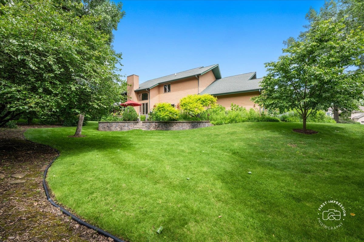 43W211 Tall Pines Road, Elgin, IL 60124