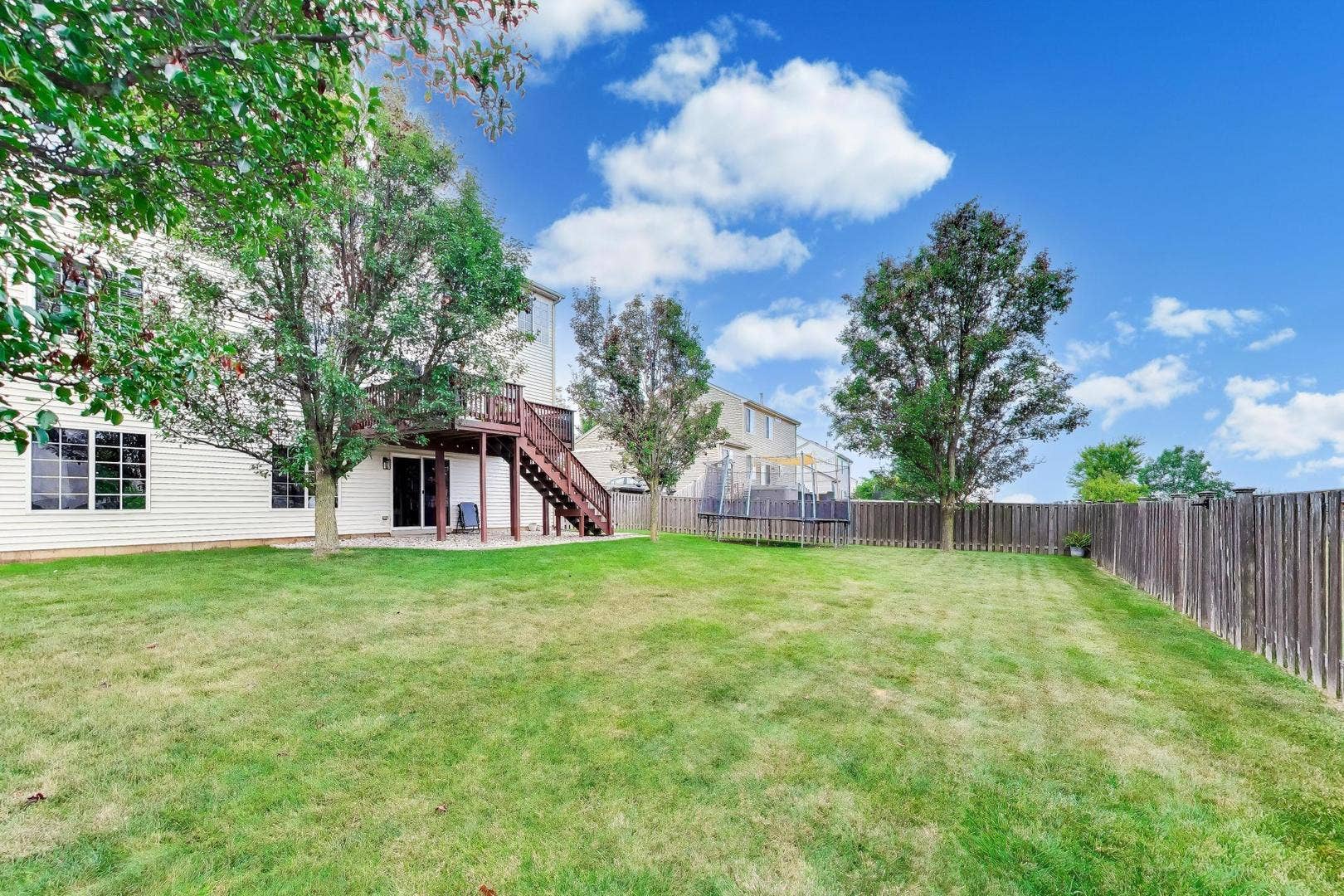 833 Briarcliff Drive, Minooka, IL 60447 833 Briarcliff Drive, Minooka, IL 60447
