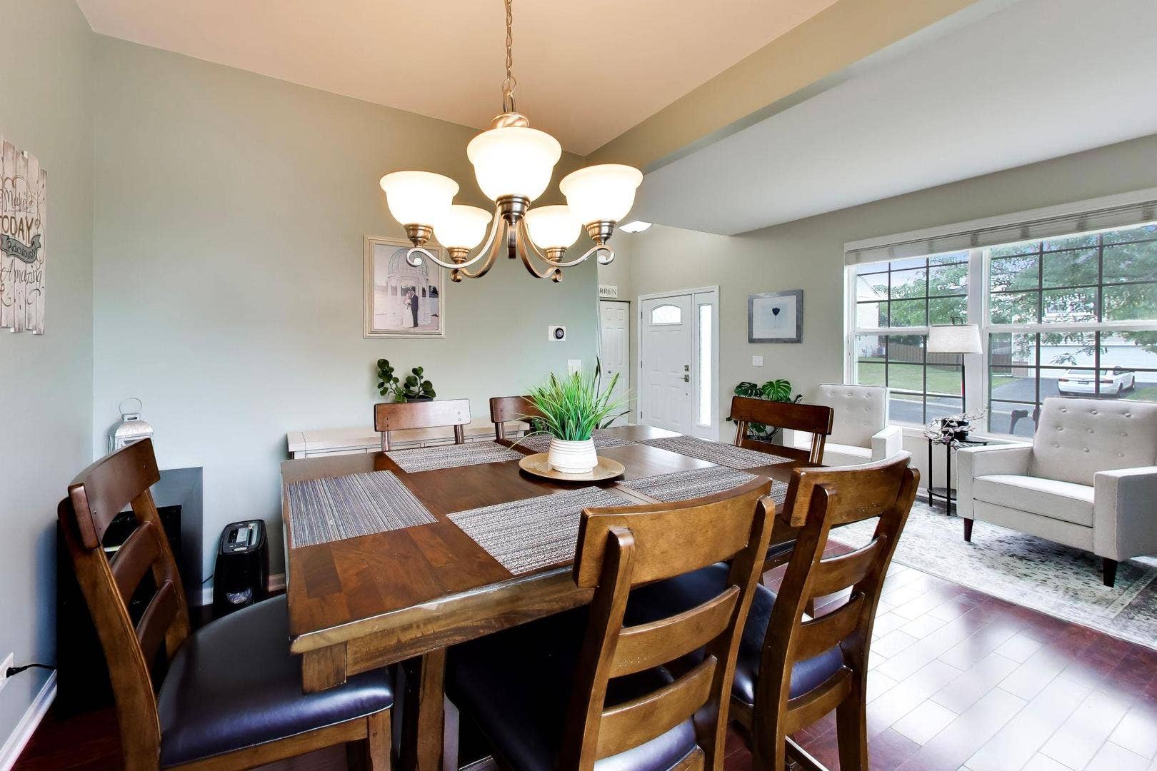 833 Briarcliff Drive, Minooka, IL 60447 833 Briarcliff Drive, Minooka, IL 60447