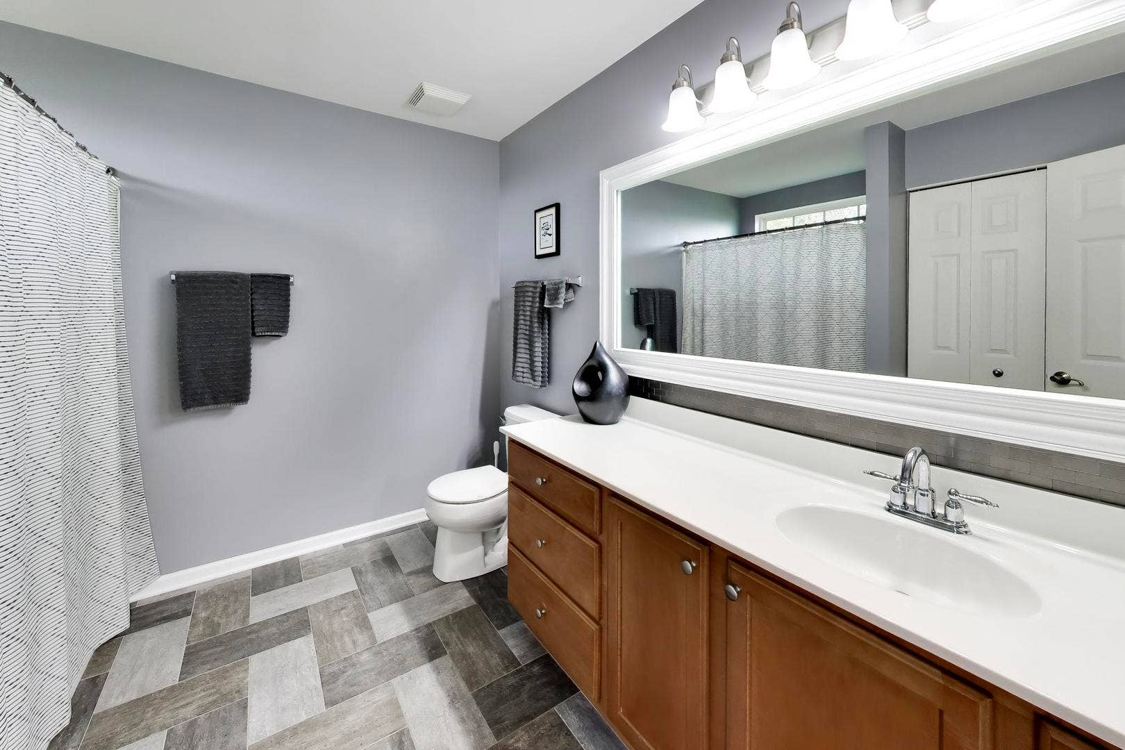 833 Briarcliff Drive, Minooka, IL 60447 833 Briarcliff Drive, Minooka, IL 60447