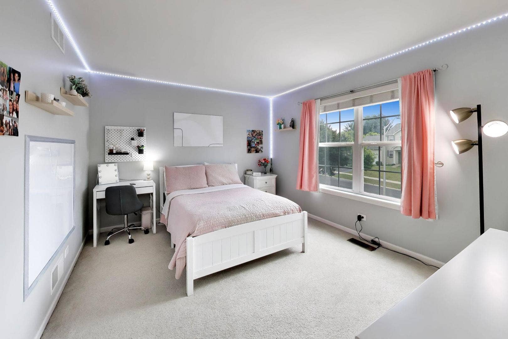 833 Briarcliff Drive, Minooka, IL 60447 833 Briarcliff Drive, Minooka, IL 60447