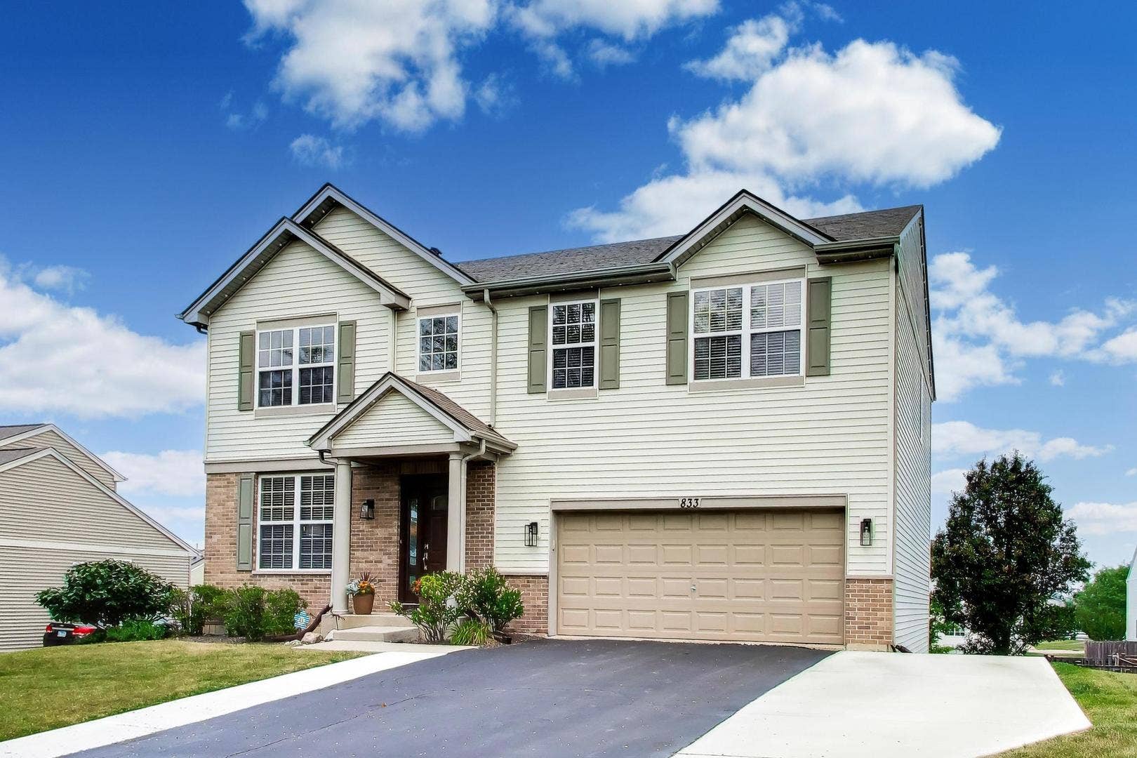 833 Briarcliff Drive, Minooka, IL 60447 833 Briarcliff Drive, Minooka, IL 60447