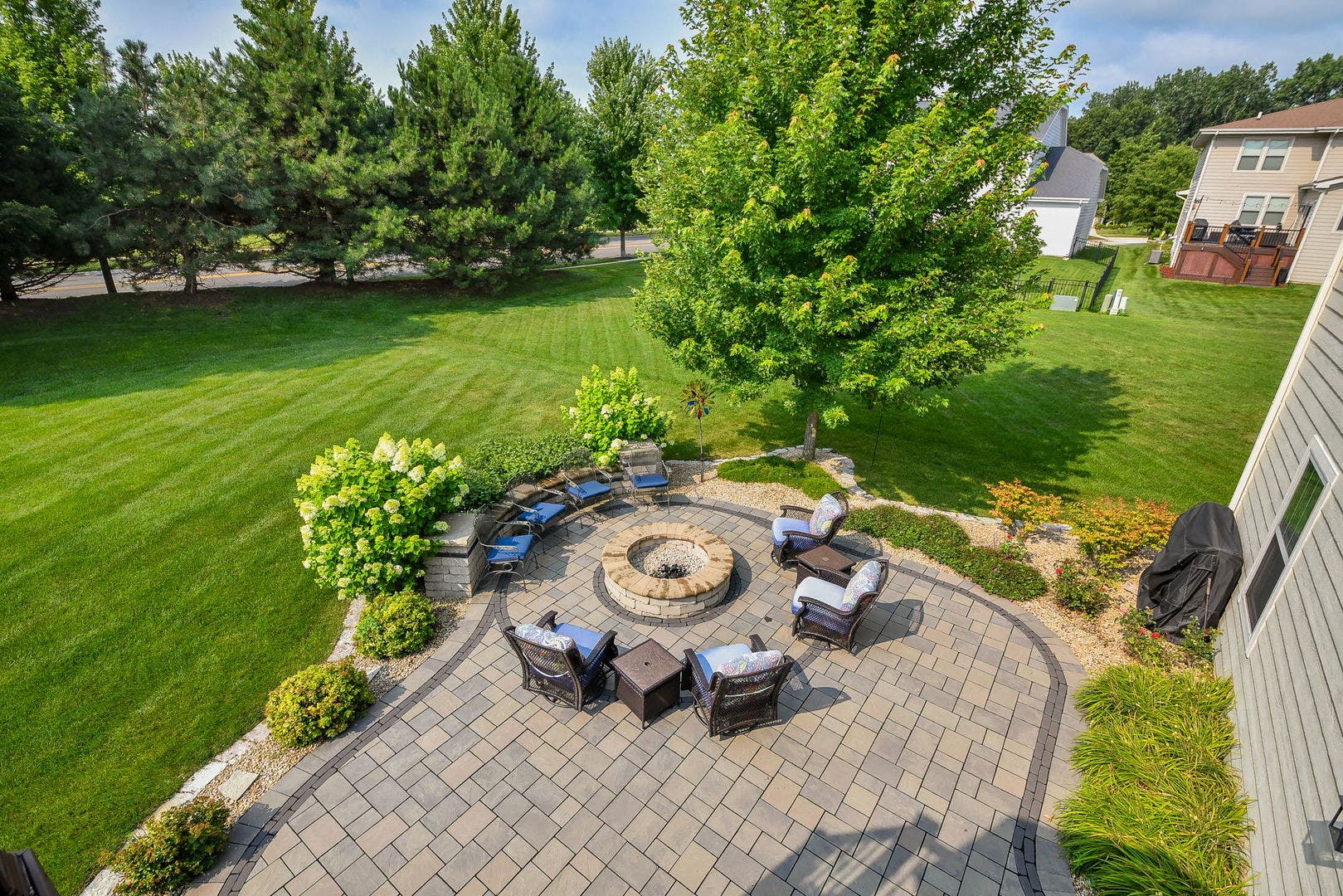 3529 Gallant Fox Drive, Elgin, IL 60124 3529 Gallant Fox Drive, Elgin, IL 60124