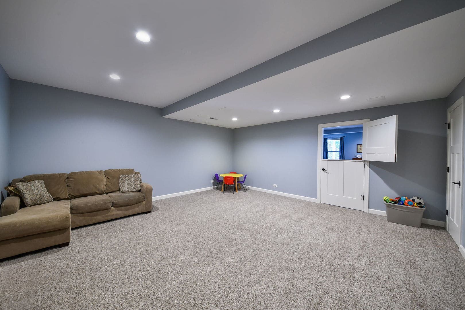 3529 Gallant Fox Drive, Elgin, IL 60124 3529 Gallant Fox Drive, Elgin, IL 60124
