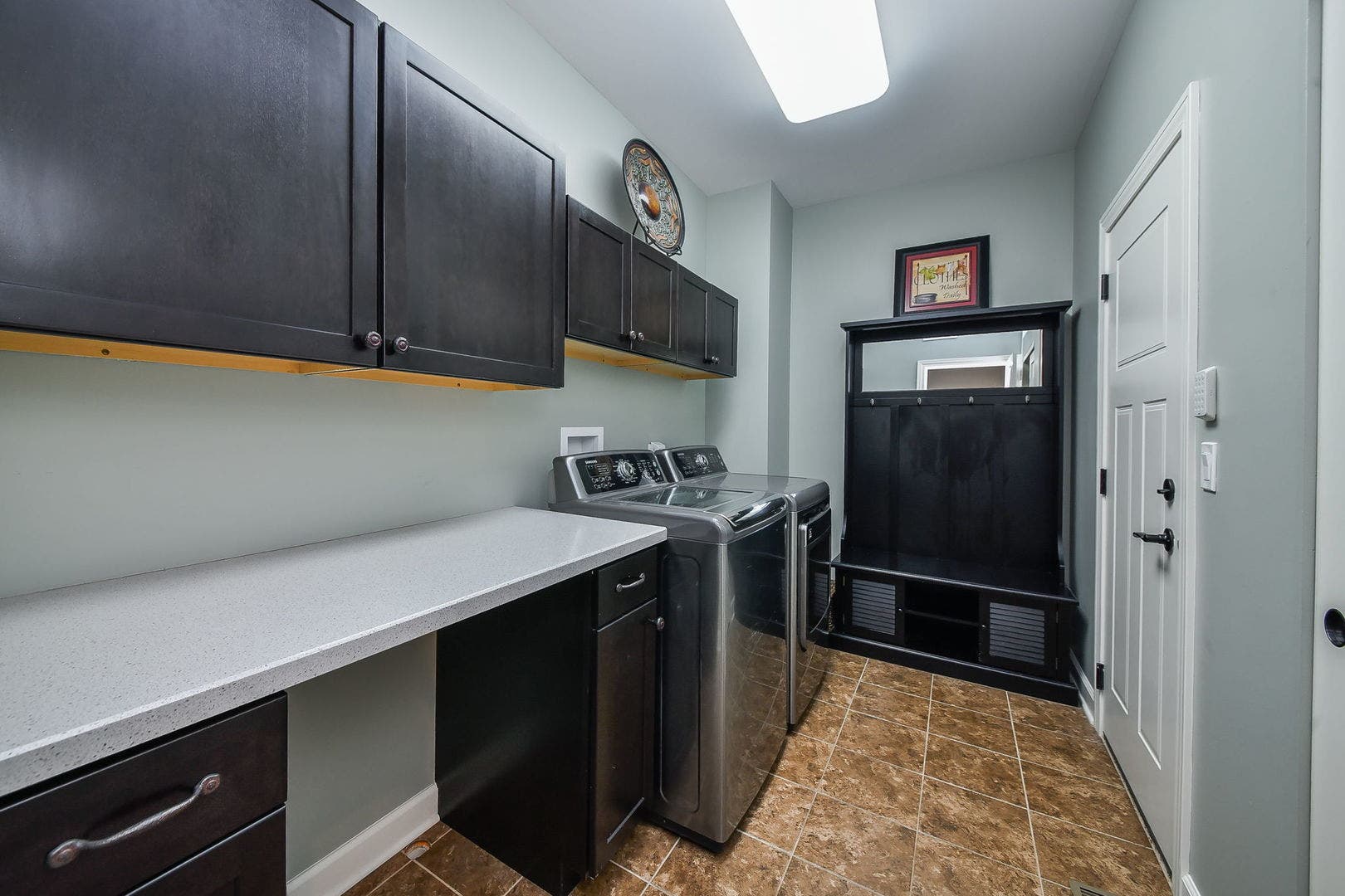 3529 Gallant Fox Drive, Elgin, IL 60124 3529 Gallant Fox Drive, Elgin, IL 60124