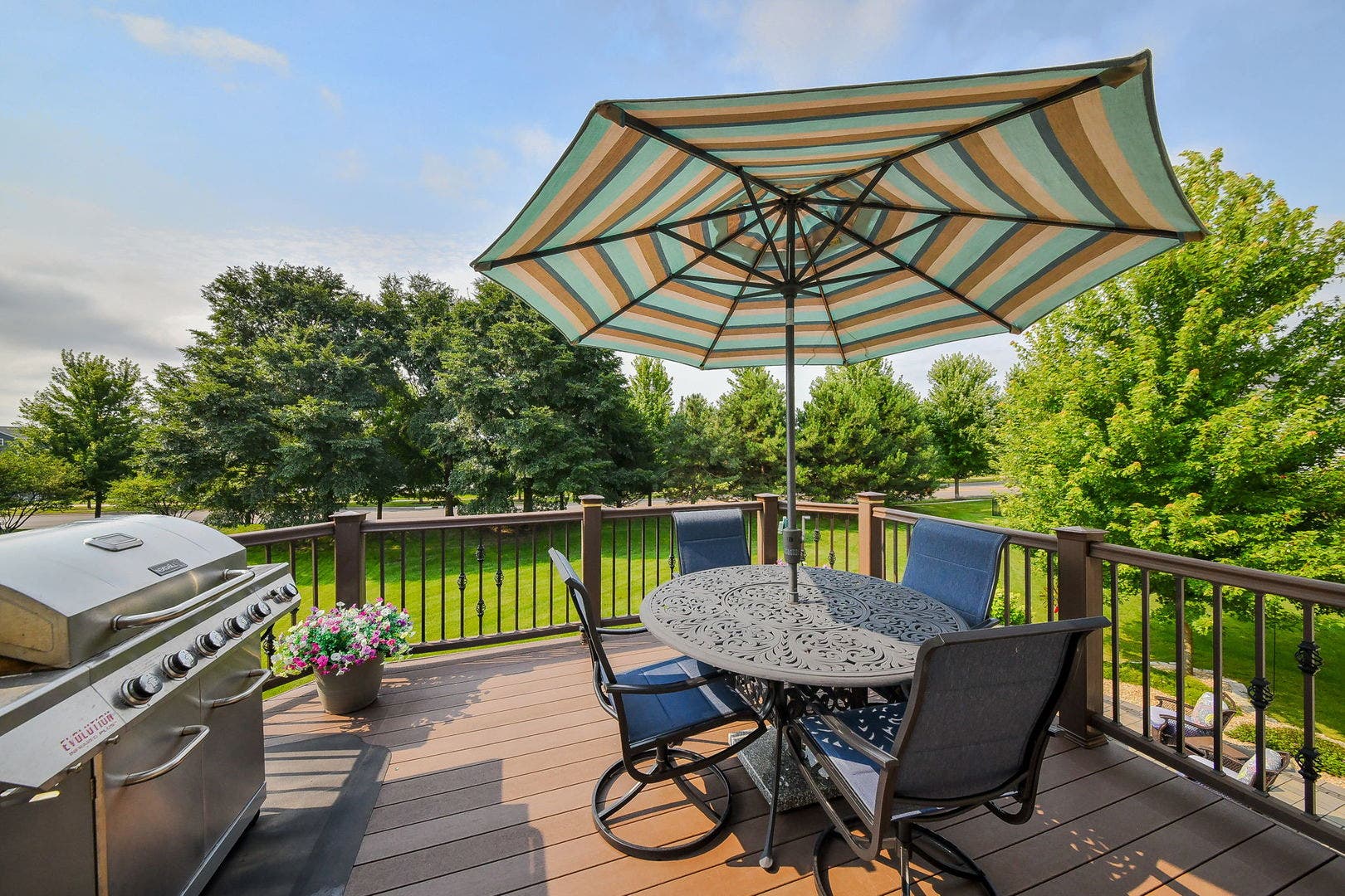 3529 Gallant Fox Drive, Elgin, IL 60124 3529 Gallant Fox Drive, Elgin, IL 60124