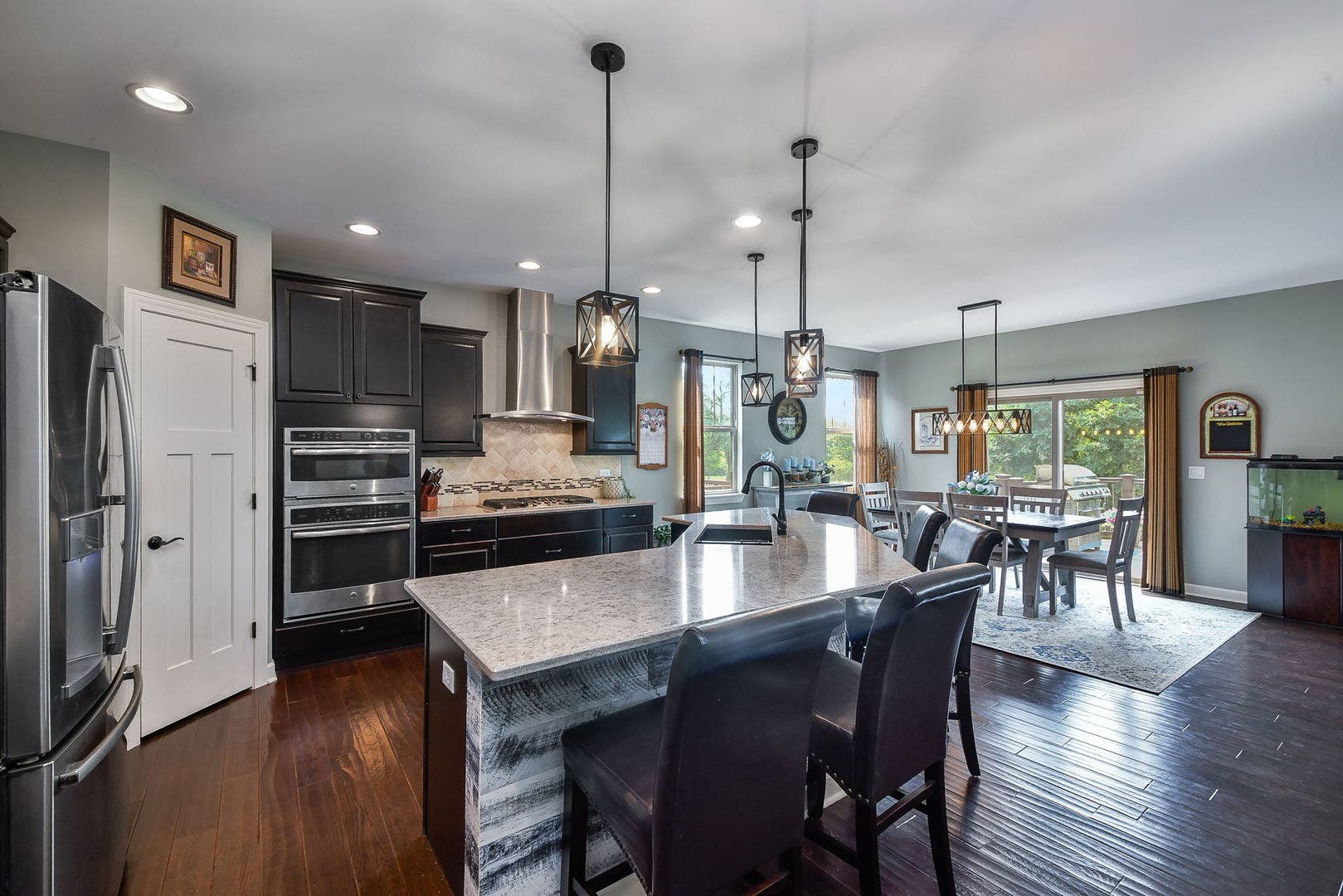 3529 Gallant Fox Drive, Elgin, IL 60124 3529 Gallant Fox Drive, Elgin, IL 60124