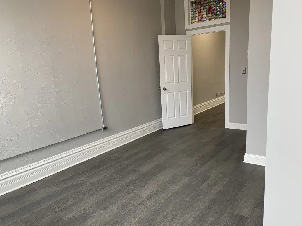 8 N State Street, #UPPER, Elgin, IL 60123