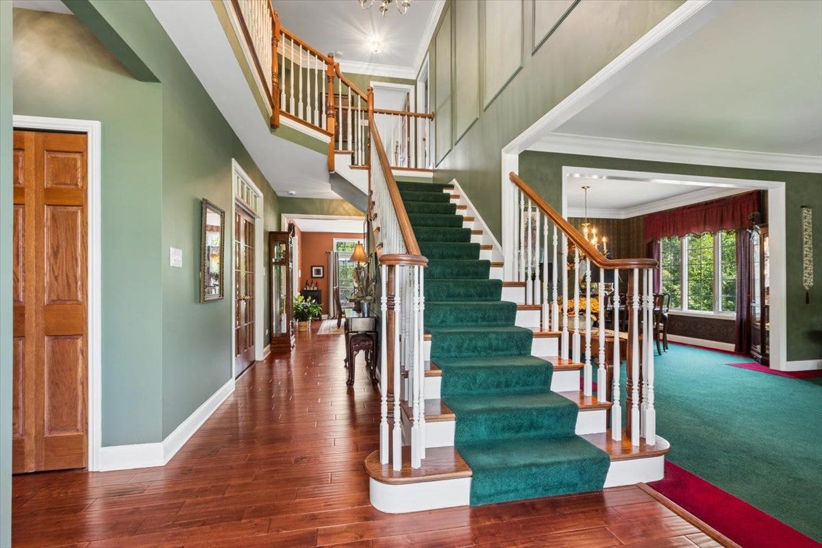 10949 Fawn Trail Drive, Orland Park, IL 60467 10949 Fawn Trail Drive, Orland Park, IL 60467