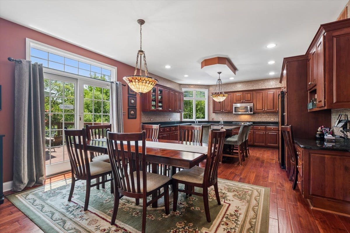10949 Fawn Trail Drive, Orland Park, IL 60467 10949 Fawn Trail Drive, Orland Park, IL 60467