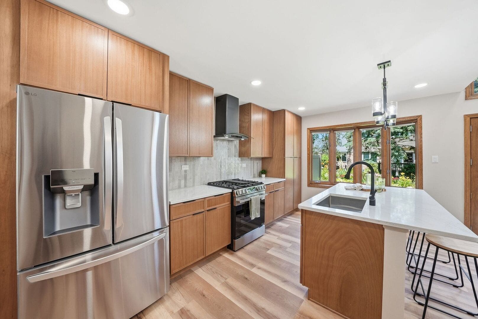 11304 Brook Crossing Court, Orland Park, IL 60467 11304 Brook Crossing Court, Orland Park, IL 60467