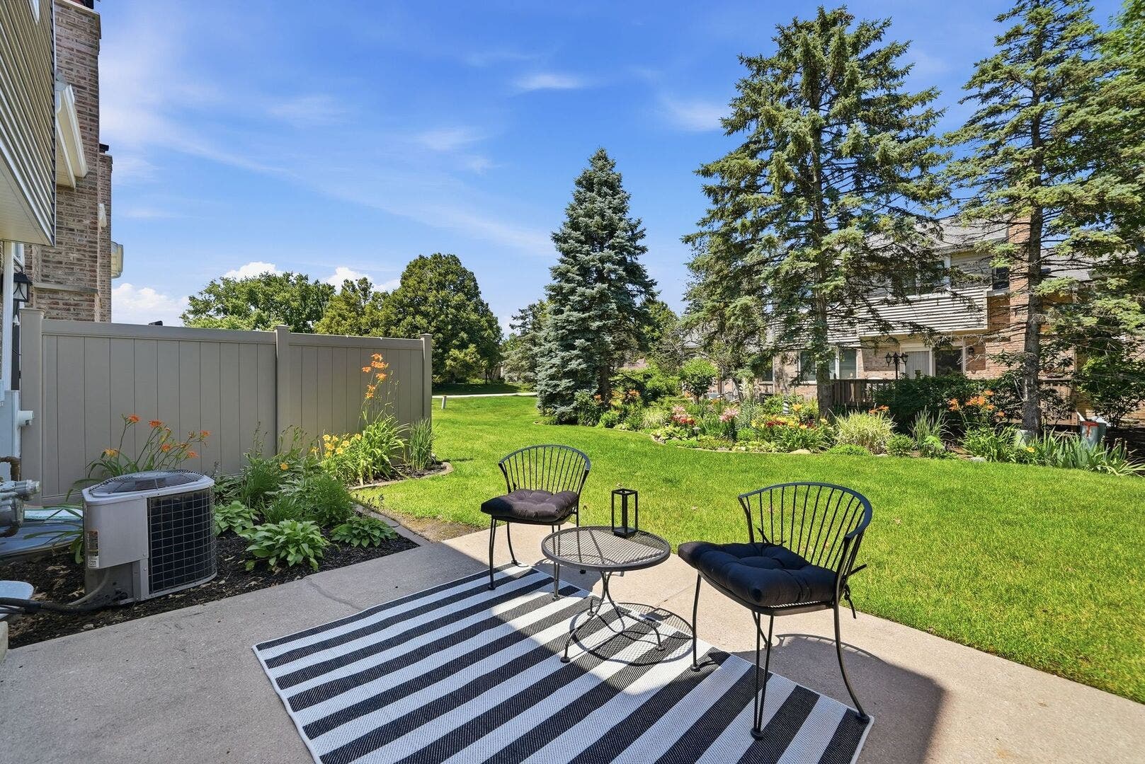 11304 Brook Crossing Court, Orland Park, IL 60467 11304 Brook Crossing Court, Orland Park, IL 60467