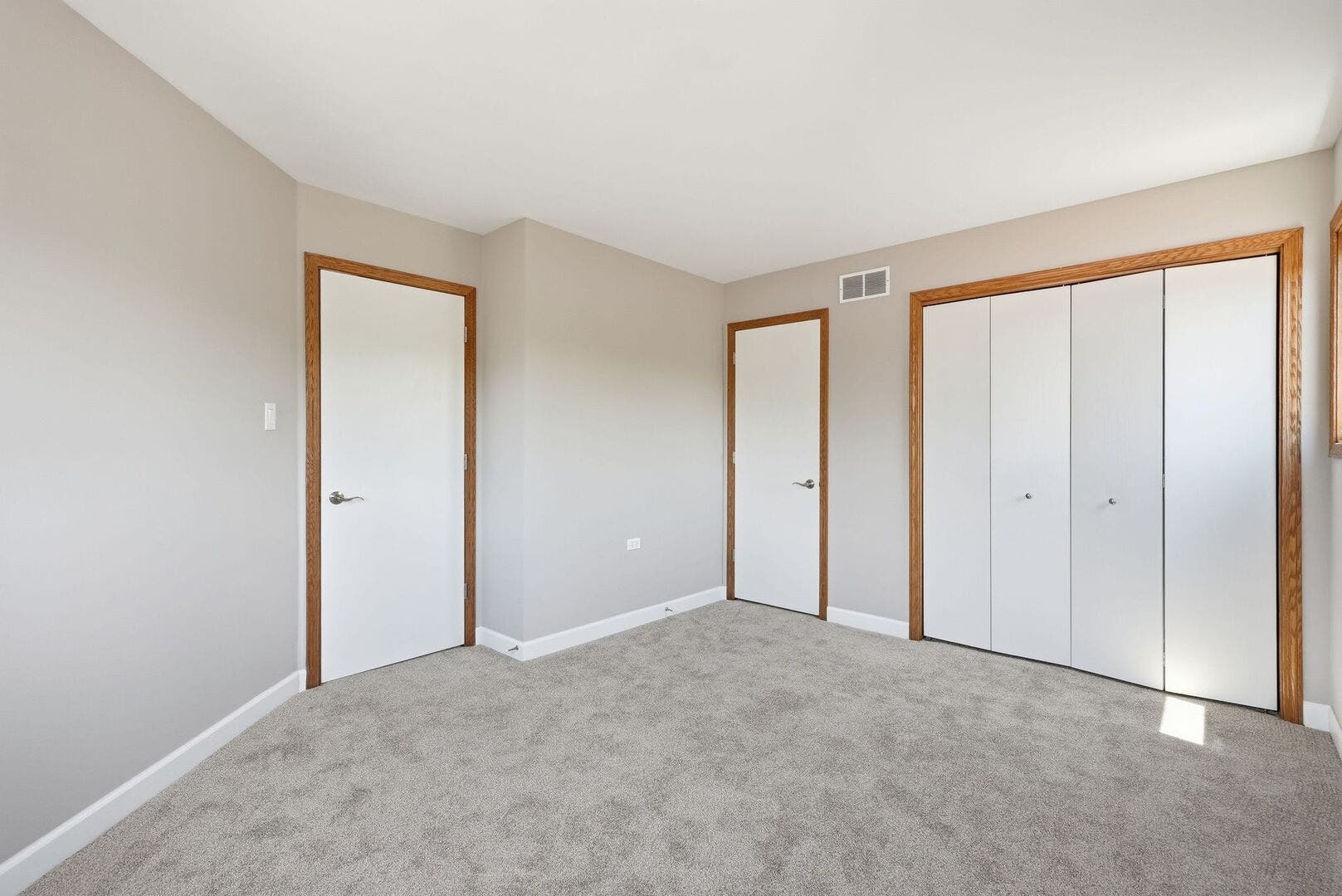 11304 Brook Crossing Court, Orland Park, IL 60467 11304 Brook Crossing Court, Orland Park, IL 60467