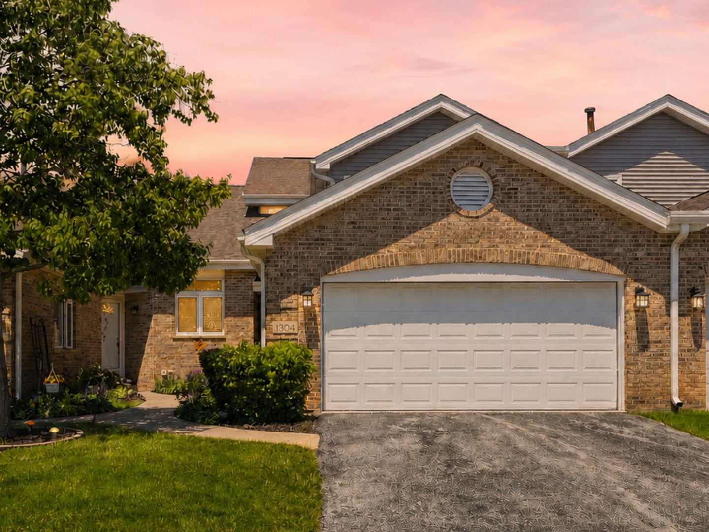 11304 Brook Crossing Court, Orland Park, IL 60467 11304 Brook Crossing Court, Orland Park, IL 60467