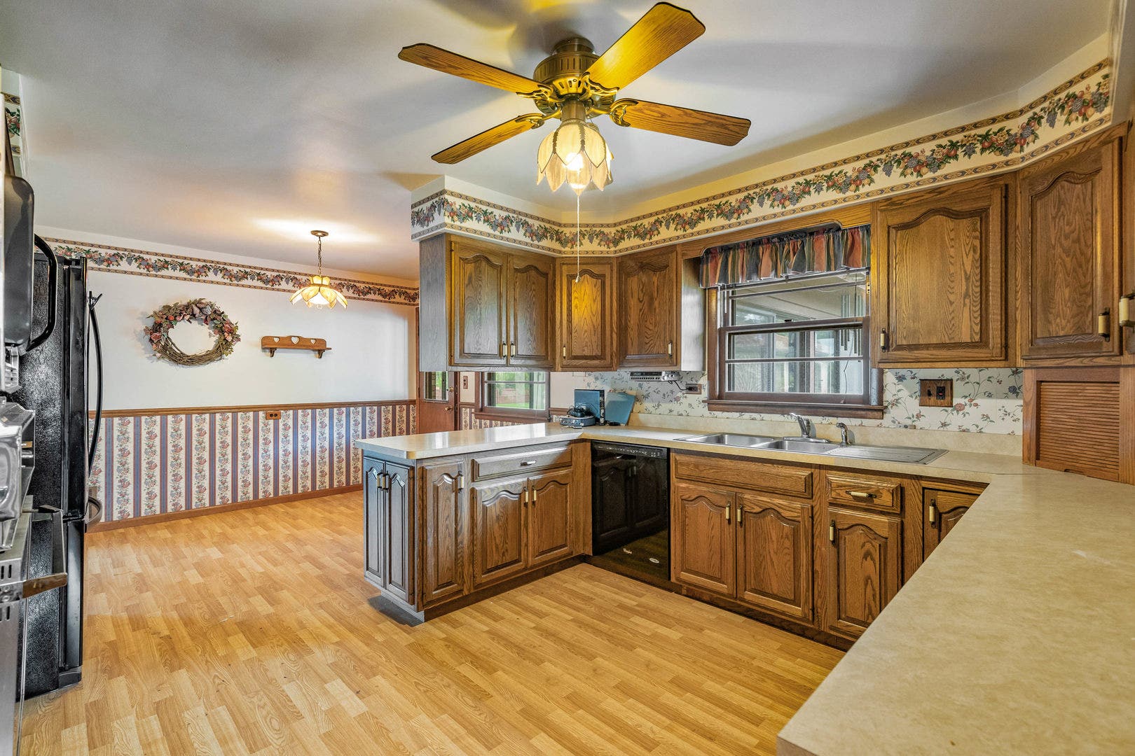 1025 Bode Road, Elgin, IL 60120 1025 Bode Road, Elgin, IL 60120