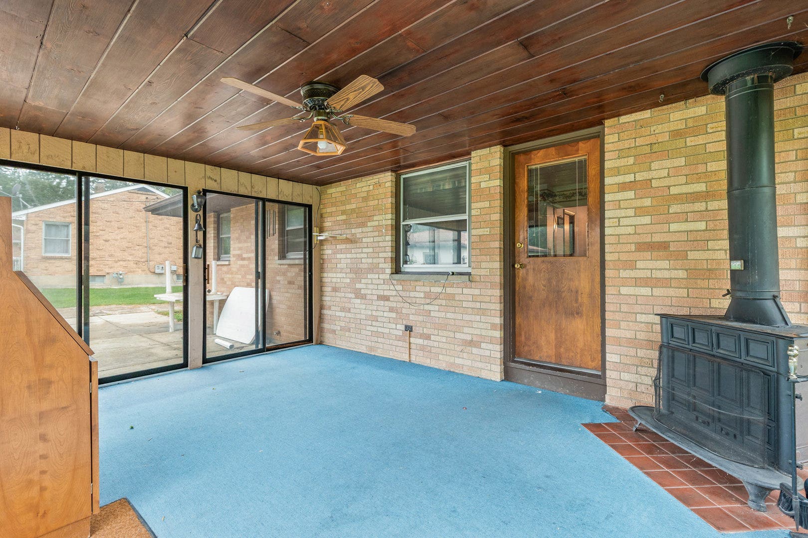 1025 Bode Road, Elgin, IL 60120 1025 Bode Road, Elgin, IL 60120