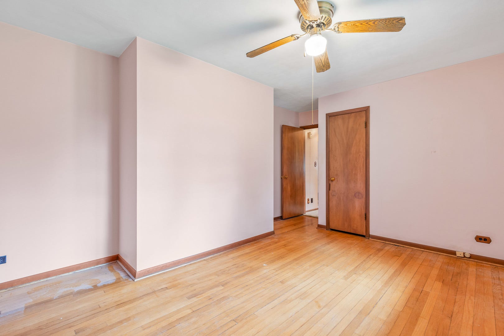 1025 Bode Road, Elgin, IL 60120 1025 Bode Road, Elgin, IL 60120