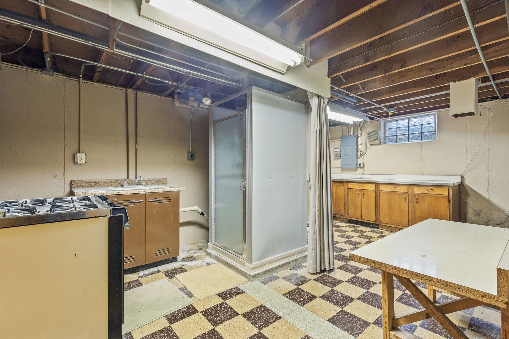 1025 Bode Road, Elgin, IL 60120 1025 Bode Road, Elgin, IL 60120