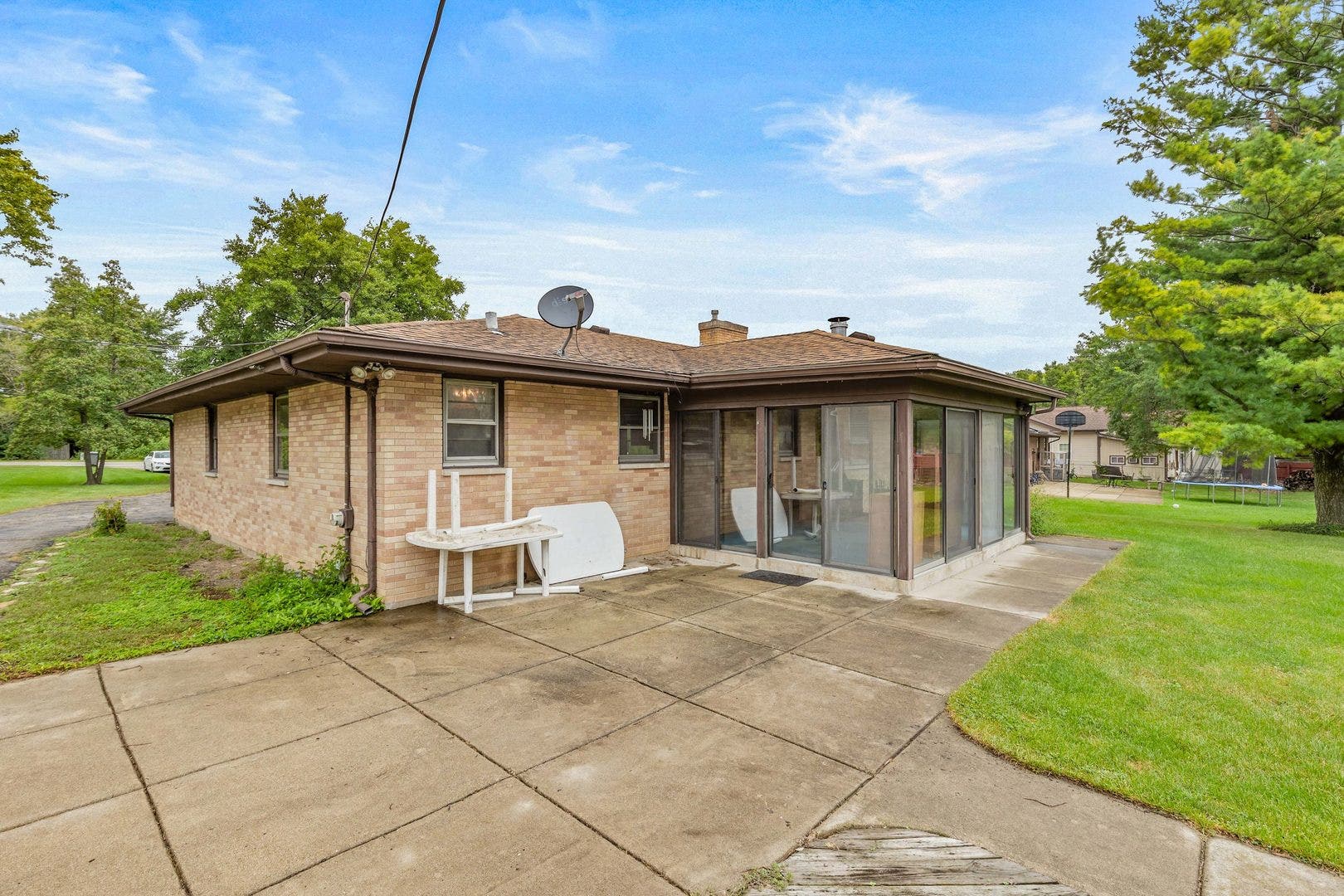 1025 Bode Road, Elgin, IL 60120 1025 Bode Road, Elgin, IL 60120