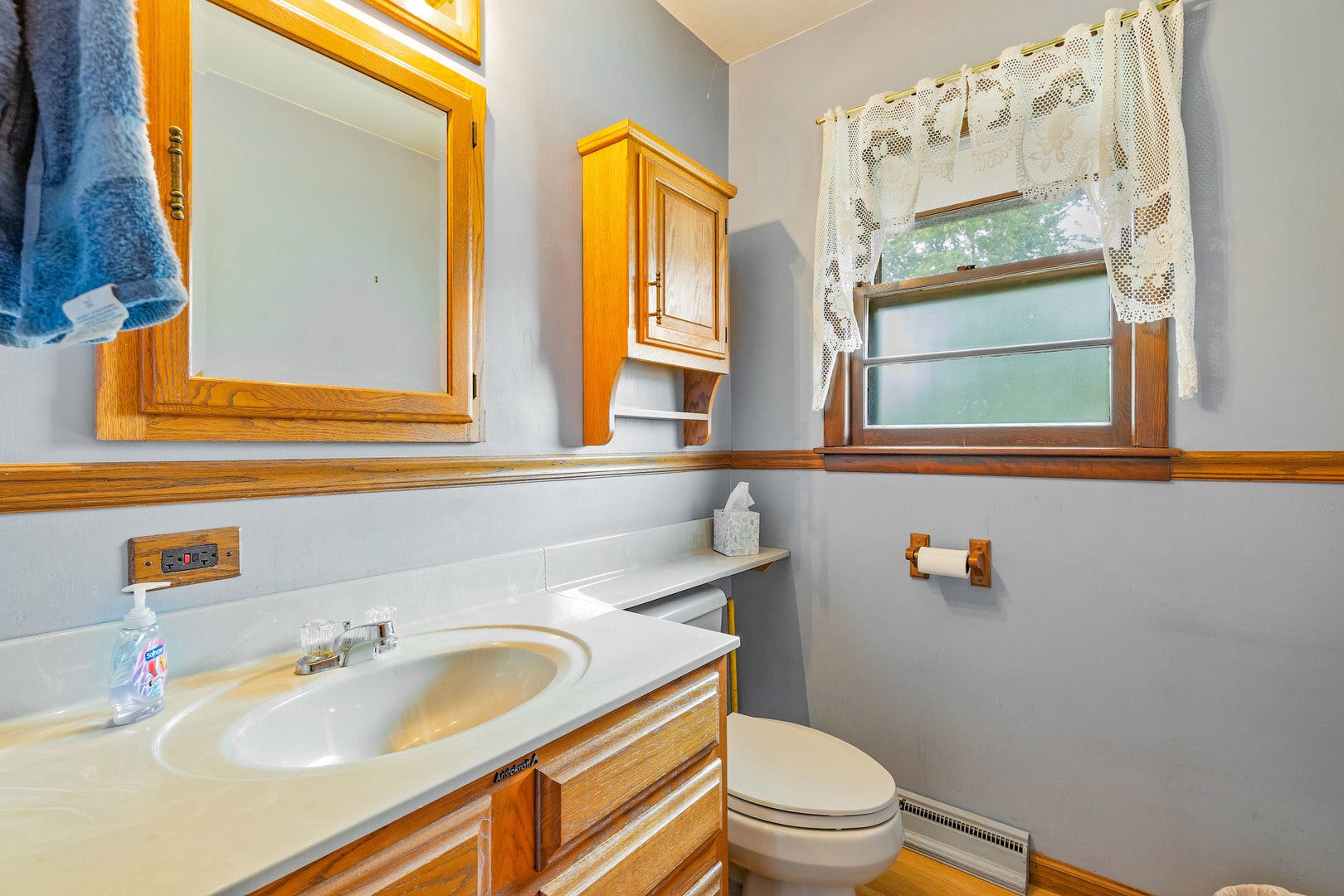 1025 Bode Road, Elgin, IL 60120 1025 Bode Road, Elgin, IL 60120