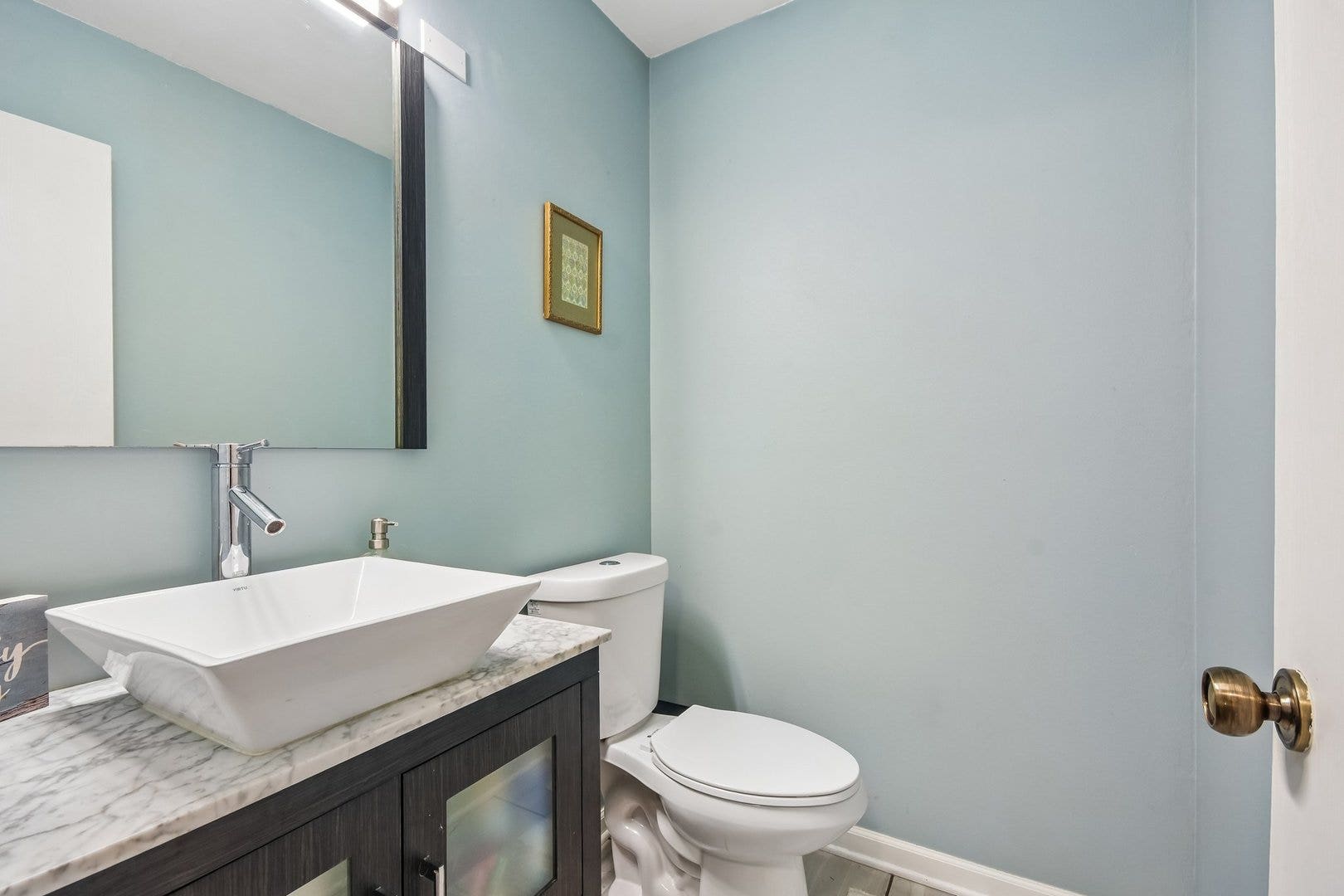 7353 Canterbury Place, Downers Grove, IL 60516