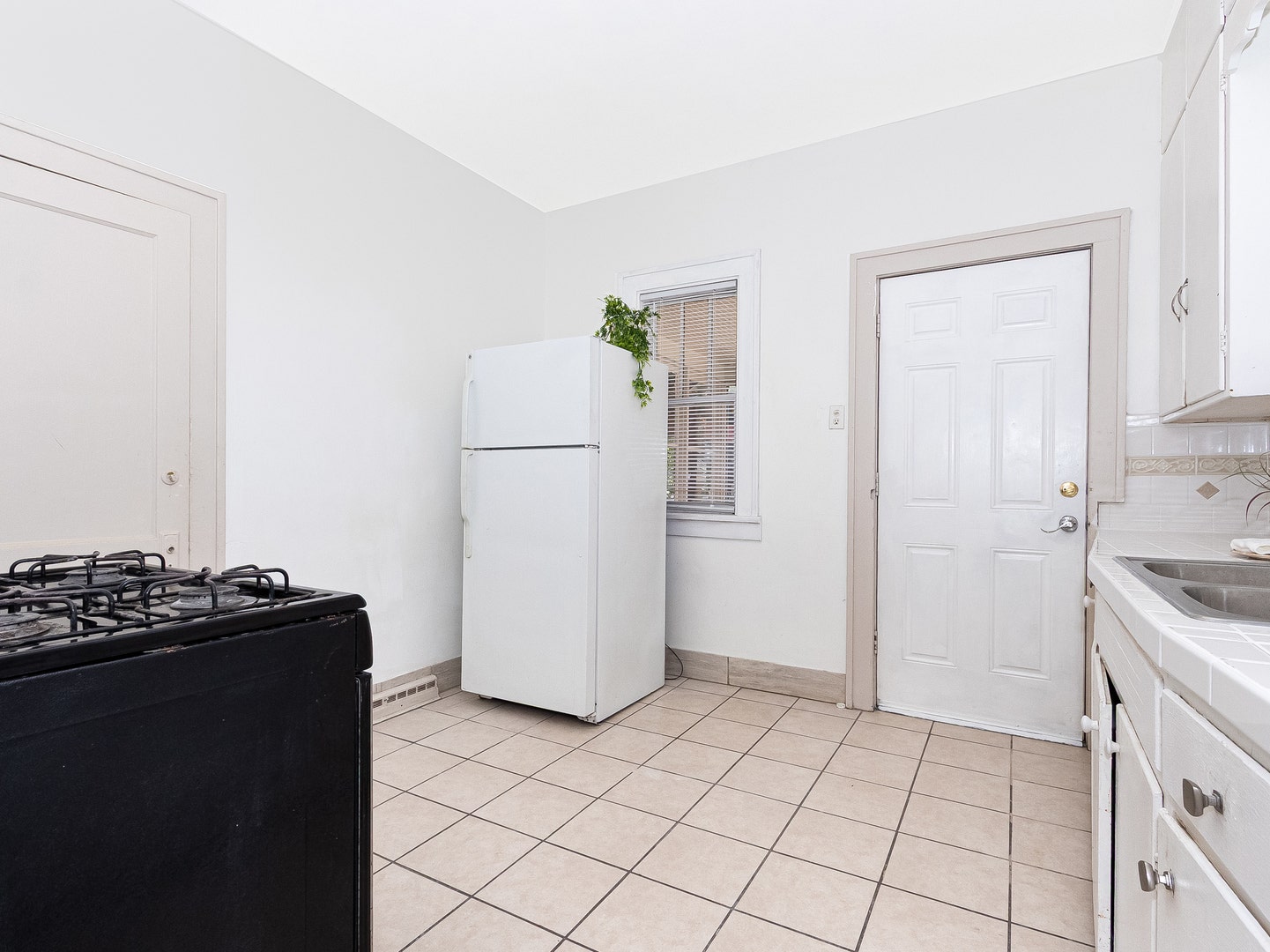 414 Elmwood Avenue, Joliet, IL 60433