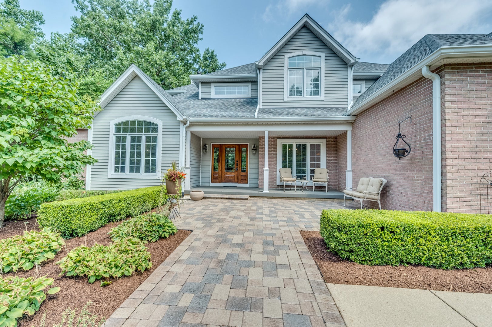 8N669 Edgewood Road, Elgin, IL 60124