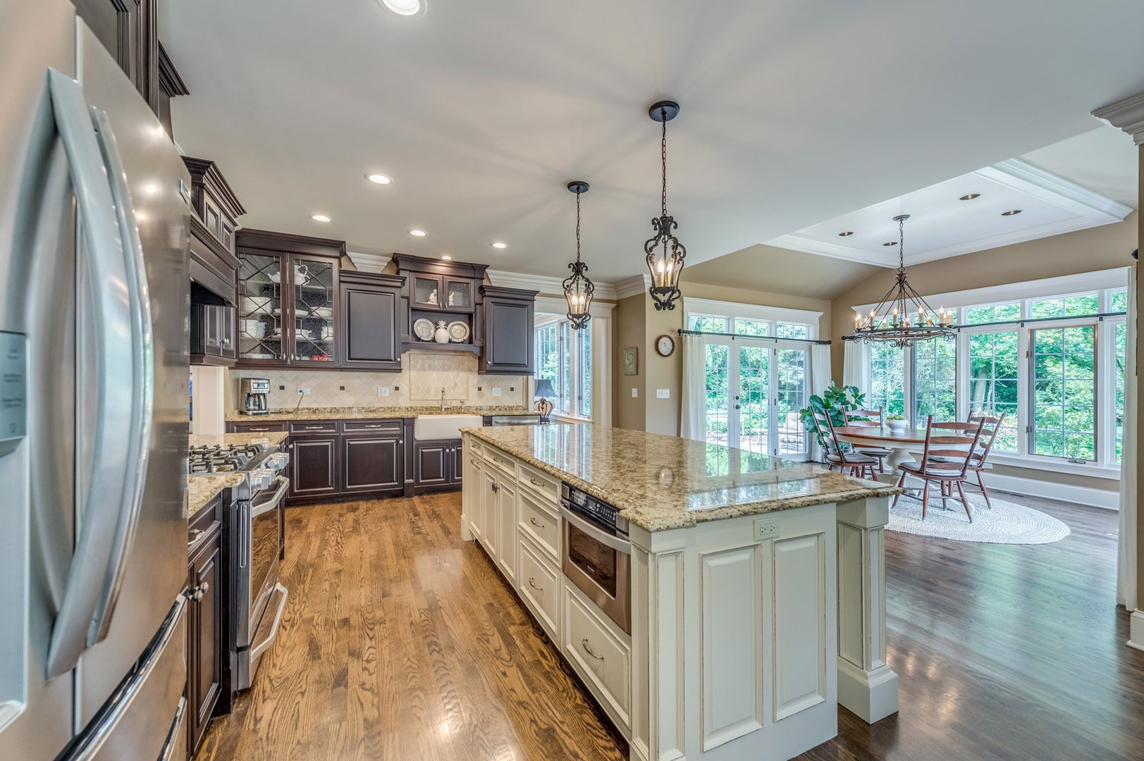 8N669 Edgewood Road, Elgin, IL 60124