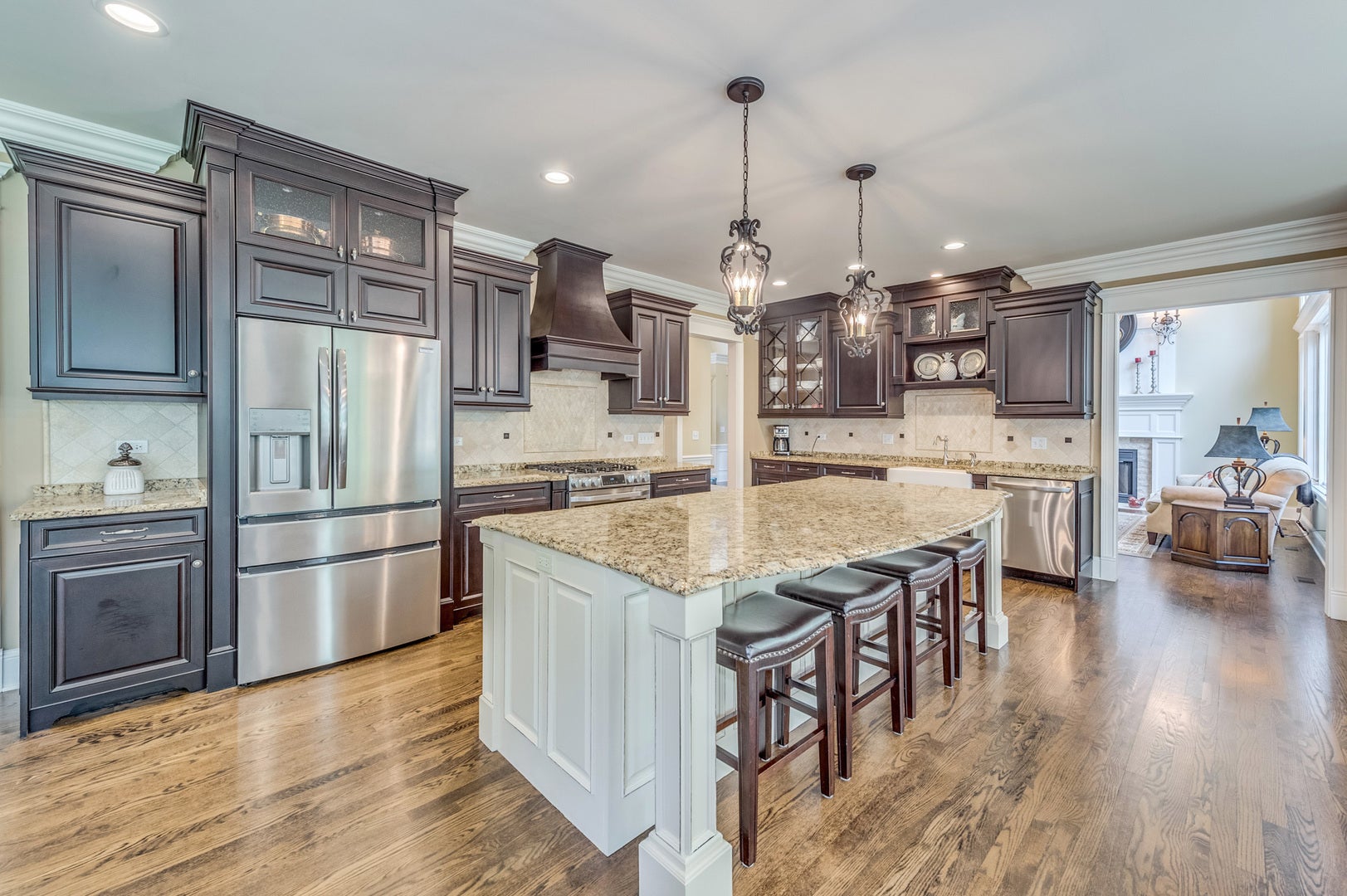 8N669 Edgewood Road, Elgin, IL 60124