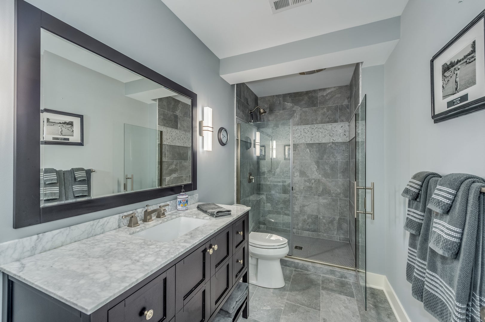 8N669 Edgewood Road, Elgin, IL 60124