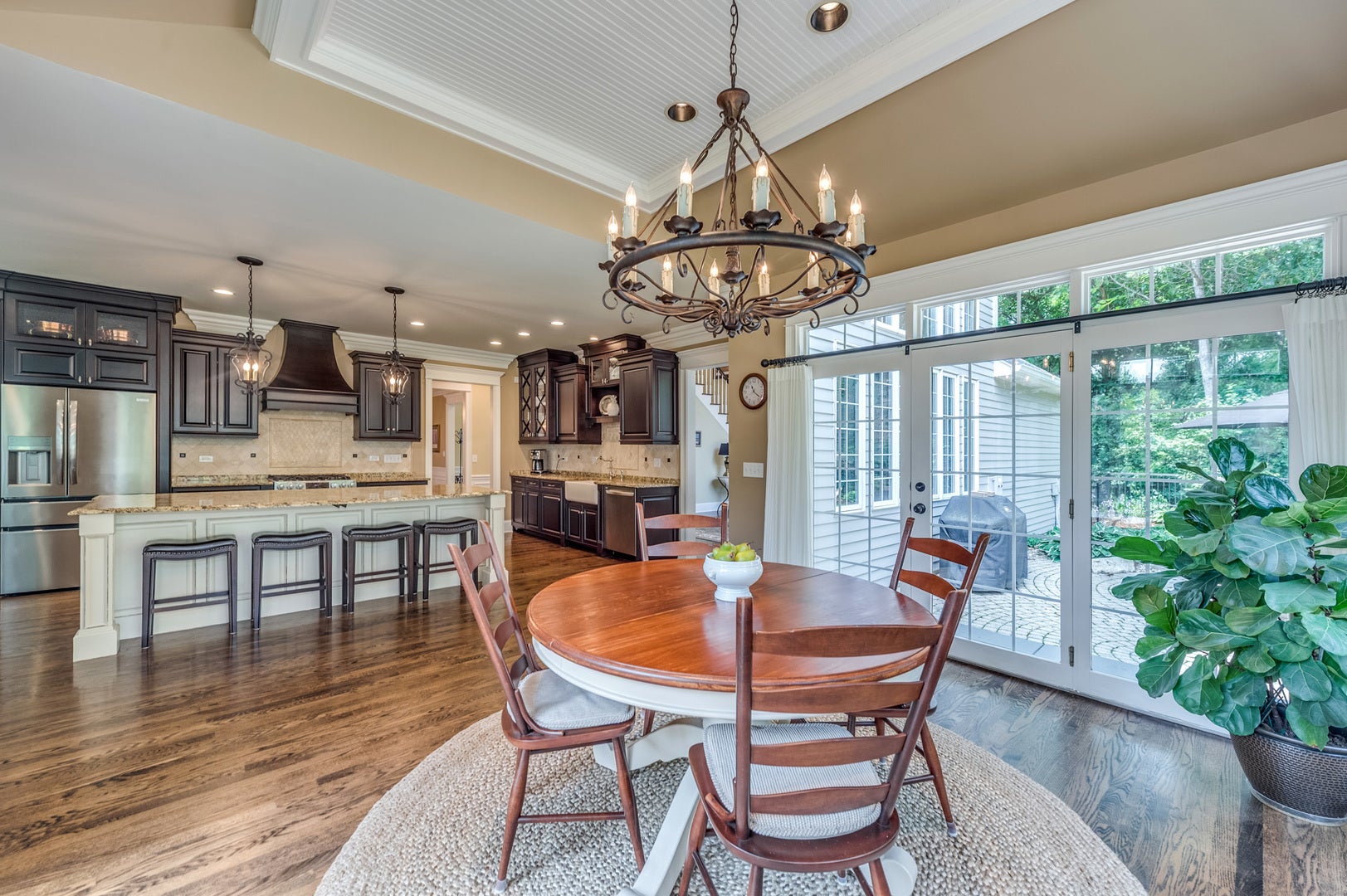 8N669 Edgewood Road, Elgin, IL 60124