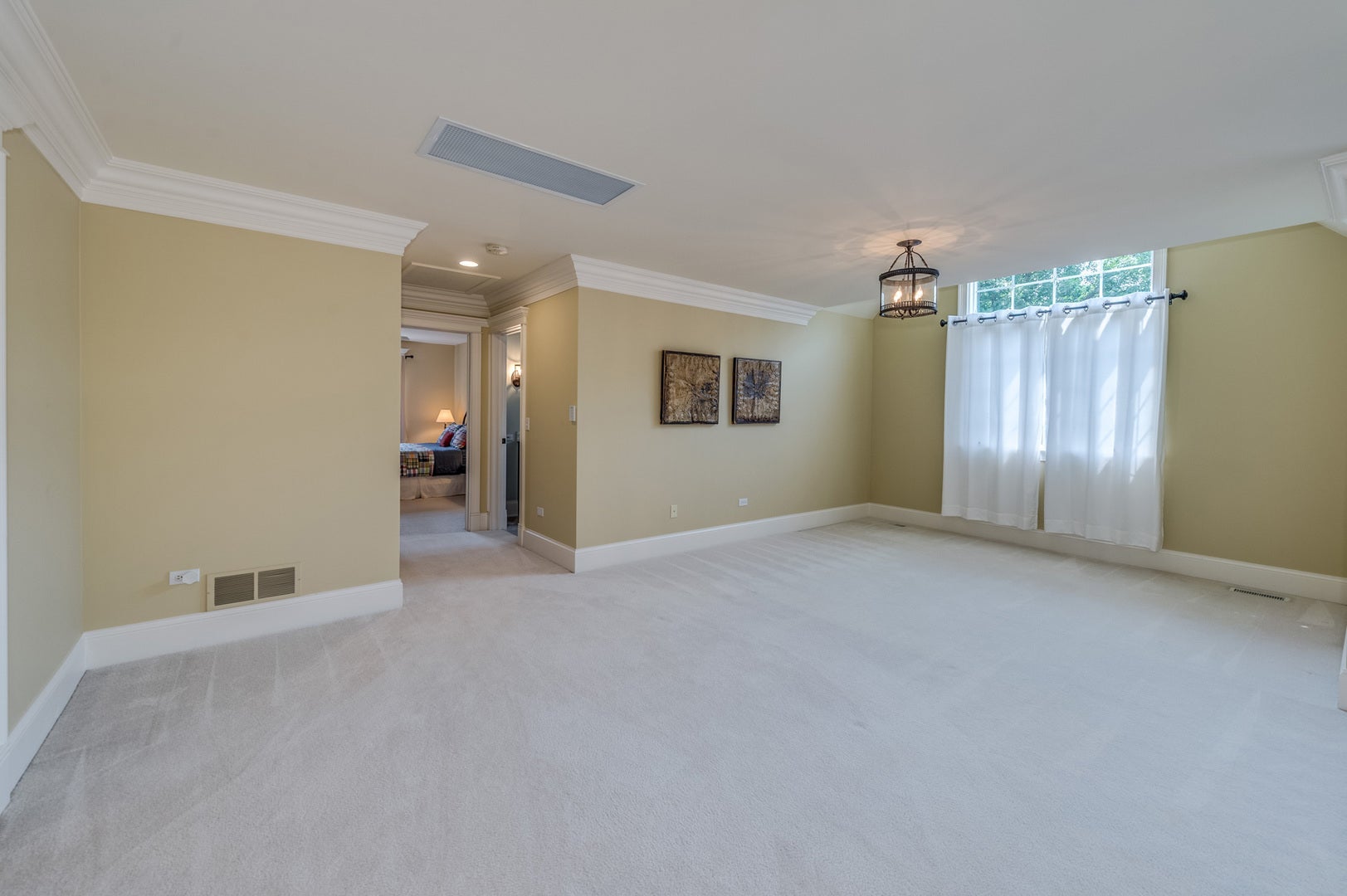 8N669 Edgewood Road, Elgin, IL 60124