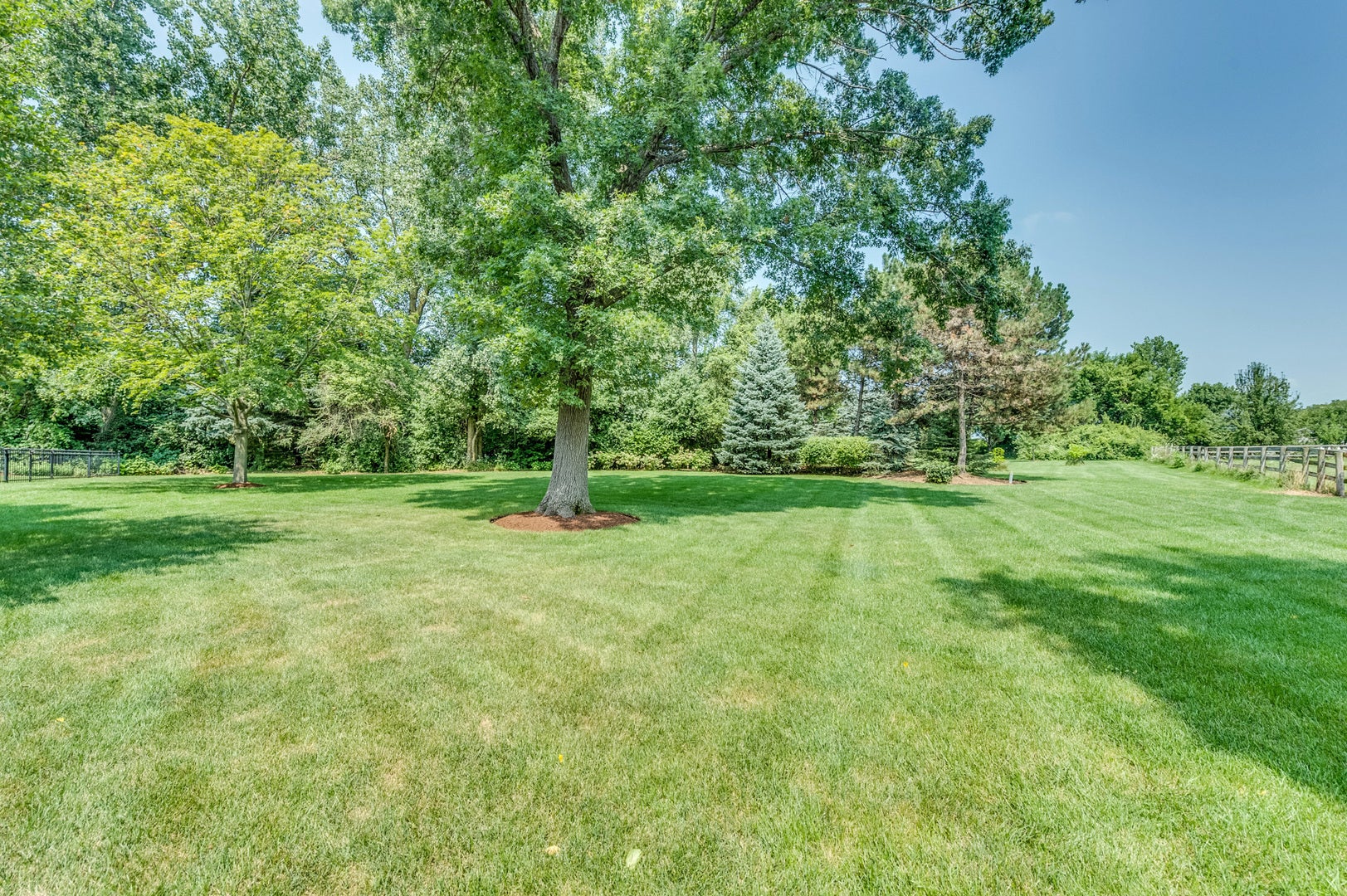 8N669 Edgewood Road, Elgin, IL 60124