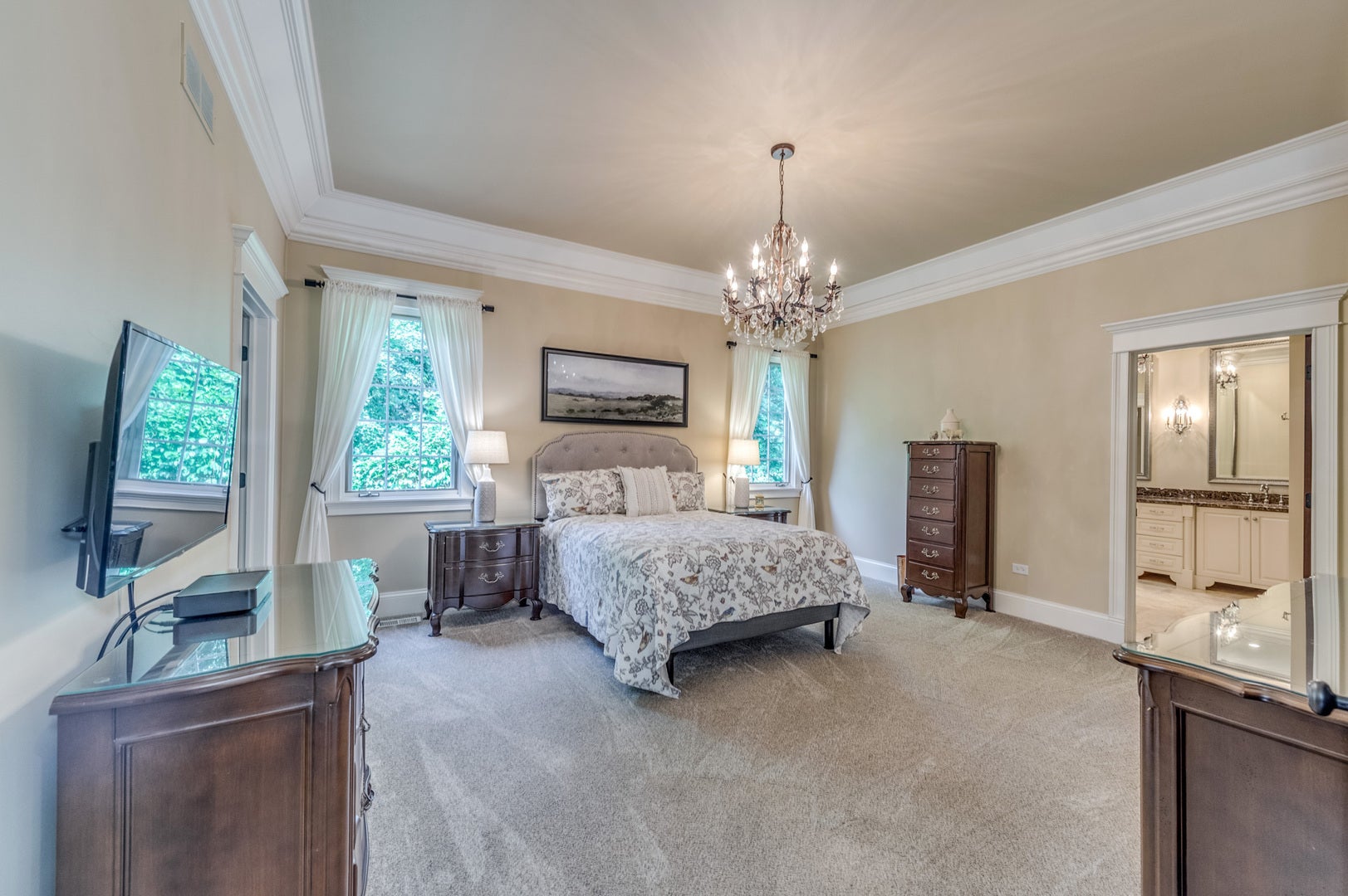 8N669 Edgewood Road, Elgin, IL 60124