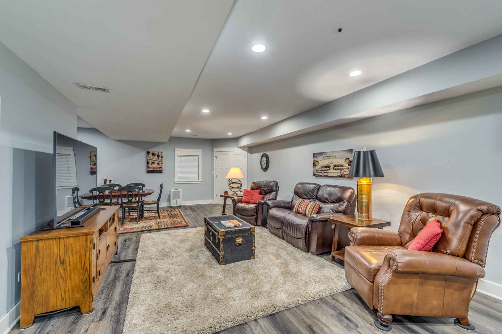8N669 Edgewood Road, Elgin, IL 60124