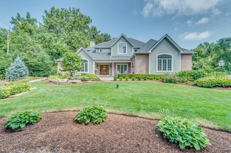 Property photo for 8N669 Edgewood Road, Elgin, IL