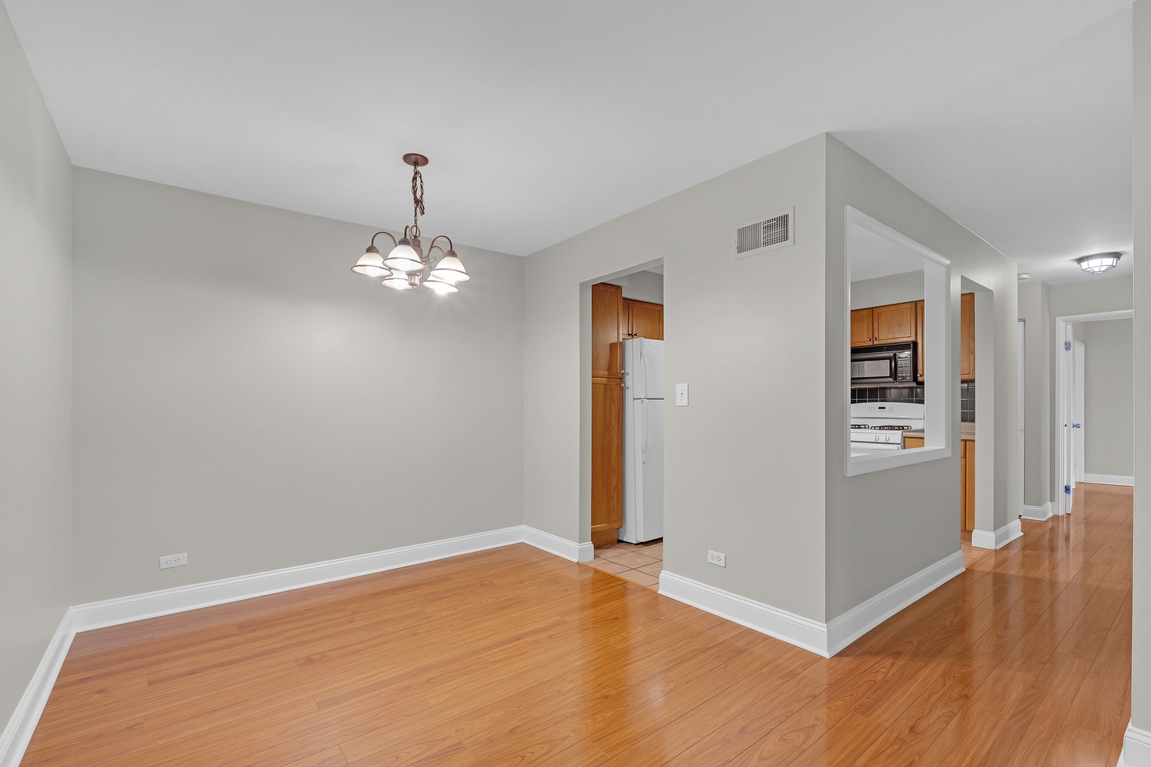 7383 Grand Avenue, #105, Downers Grove, IL 60516 7383 Grand Avenue, #105, Downers Grove, IL 60516