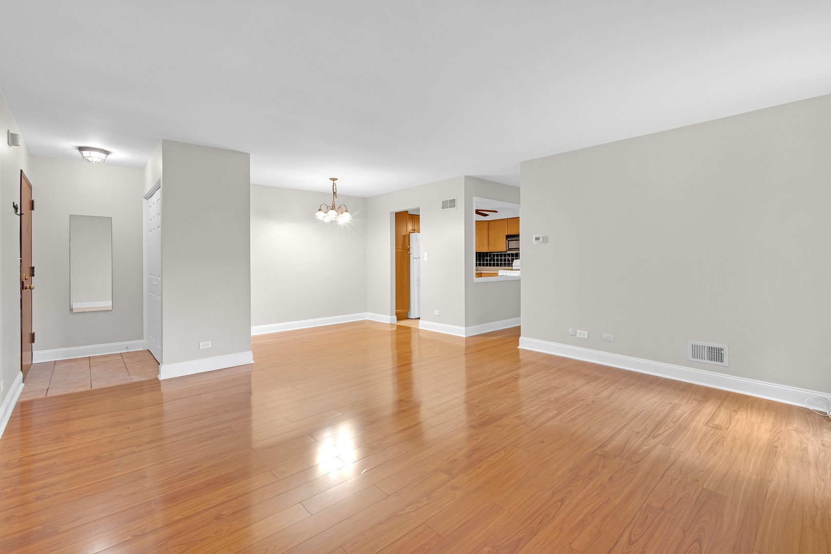 7383 Grand Avenue, #105, Downers Grove, IL 60516 7383 Grand Avenue, #105, Downers Grove, IL 60516