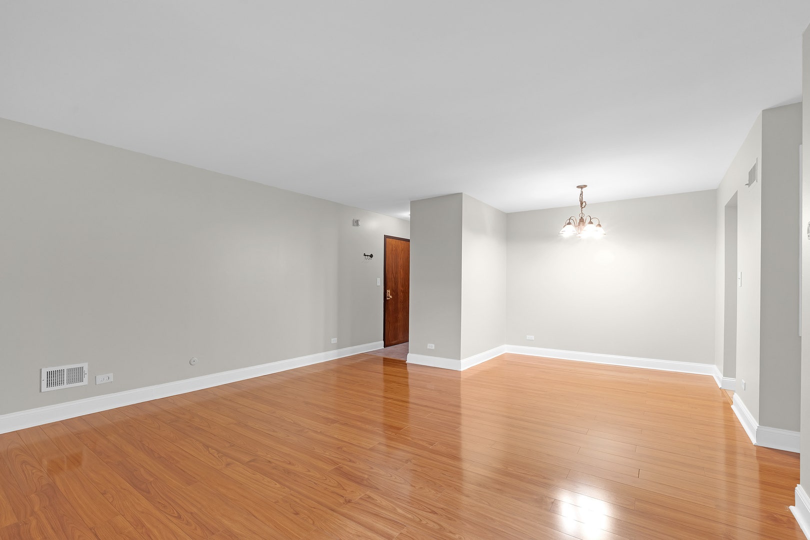 7383 Grand Avenue, #105, Downers Grove, IL 60516 7383 Grand Avenue, #105, Downers Grove, IL 60516
