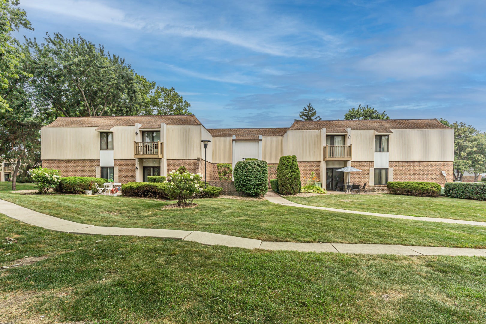 7383 Grand Avenue, #105, Downers Grove, IL 60516 7383 Grand Avenue, #105, Downers Grove, IL 60516