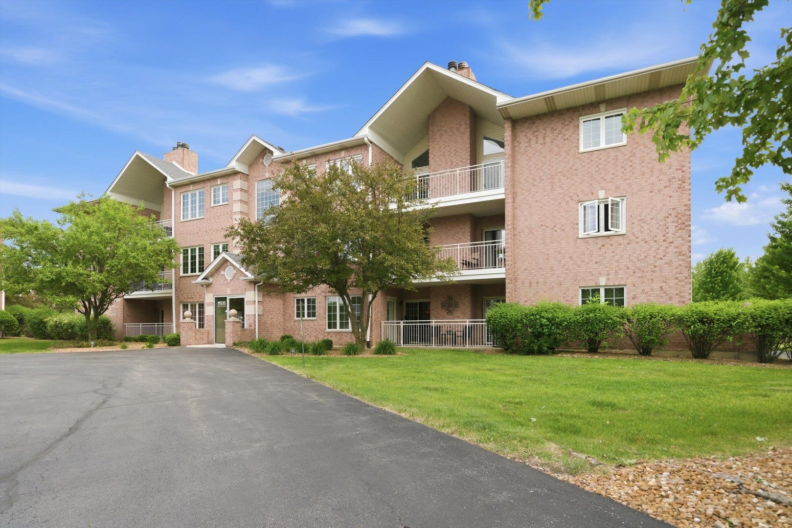 11535 Settlers Pond Way, #1B, Orland Park, IL 60467 11535 Settlers Pond Way, #1B, Orland Park, IL 60467