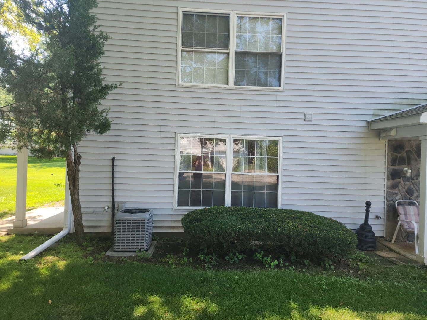1380 N Glen Circle, #B, Aurora, IL 60506 1380 N Glen Circle, #B, Aurora, IL 60506