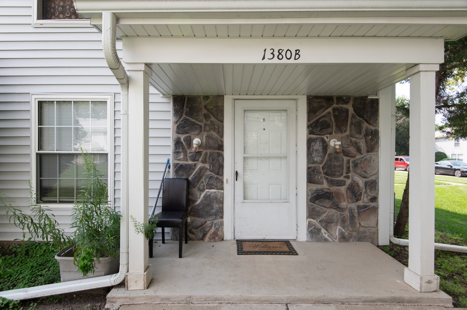 1380 N Glen Circle, #B, Aurora, IL 60506 1380 N Glen Circle, #B, Aurora, IL 60506